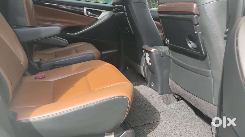 Toyota Innova Crysta [2020-ongoing] 2.4 Zx 7 Str, 2021, Diesel