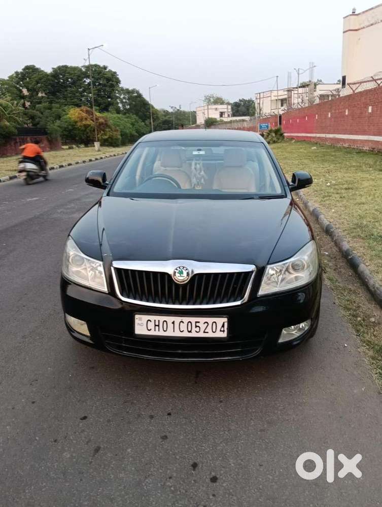 Skoda Laura 2013 Diesel Well Maintained