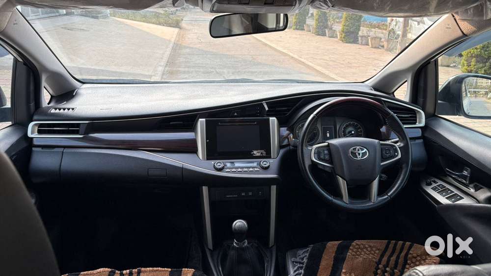 Toyota Innova Crysta [2020-ongoing] 2.7 Gx Mt 7 Str, 1998, Diesel