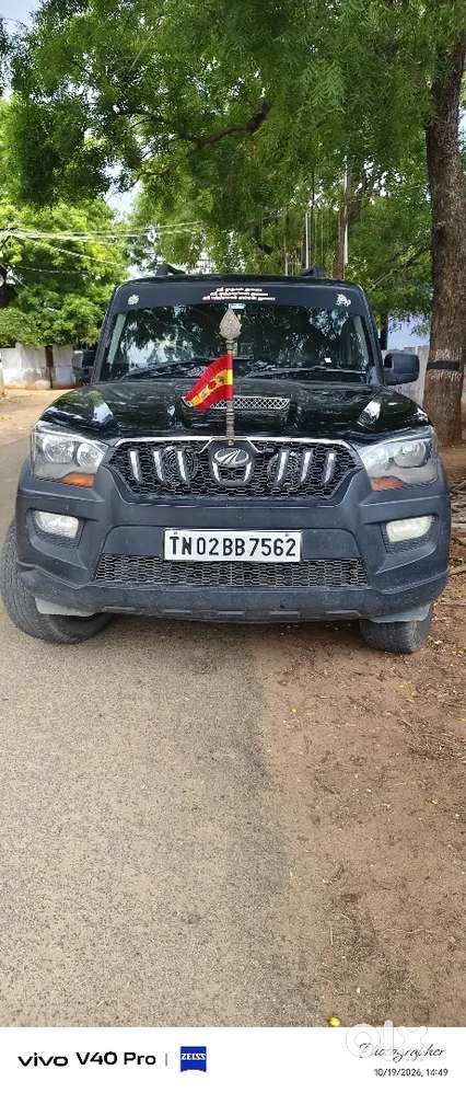 Mahindra Scorpio S4 2015