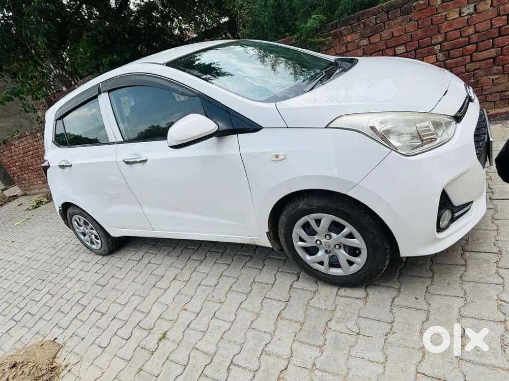 Hyundai Grand I10 Sportz 2017 Petrol