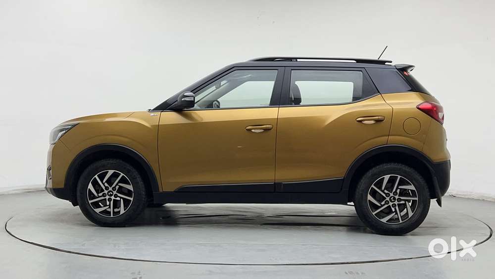 Mahindra Xuv300 W8 Option, 2022, Petrol