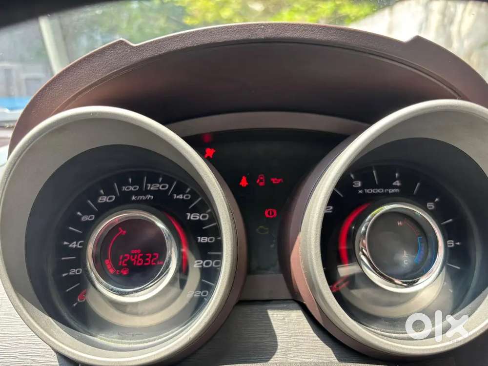 Mahindra Xuv500 2014 Diesel Well Maintained