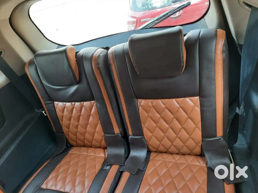 Xuv500 Very Good Maintened With Showroom Track