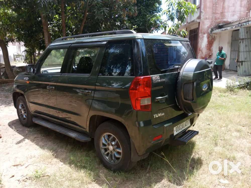 Mahindra Tuv 300 2018 T8