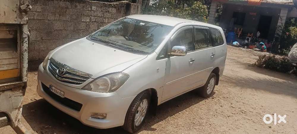 Toyota Innova 2011 Diesel Well Maintained