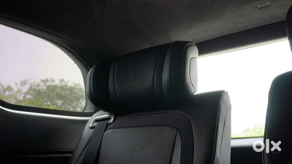 Lexus Lm 350h 4 Str Ultra Luxury, 2024, Petrol