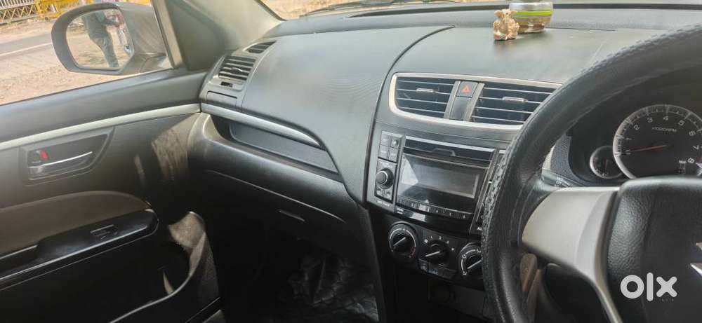 Maruti Suzuki Swift Vxi + Manual, 2016, Petrol
