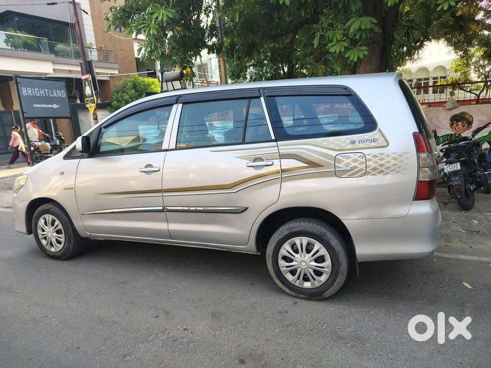 Toyota Innova 2.5 G (diesel) 8 Seater, 2014, Diesel