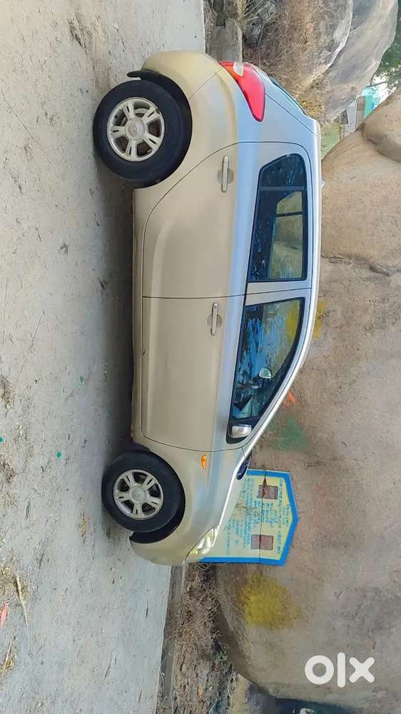 Hyundai I20 Asta Petrol 2010 – Top End – Well Maintained