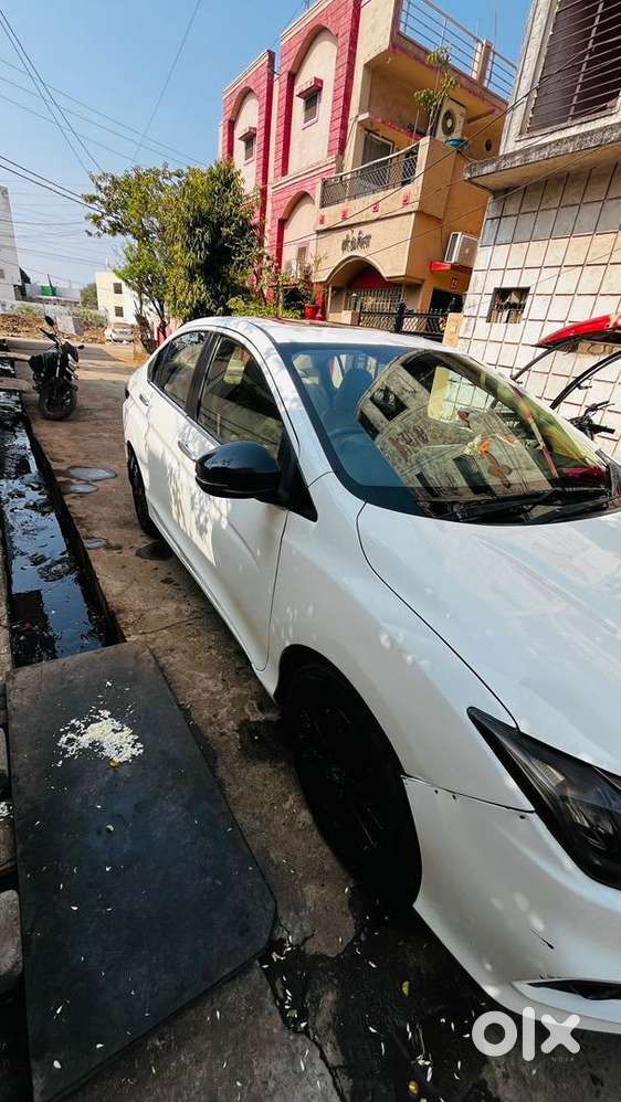 Top Nitch Condition Honda City 2018 Petrol Well Maintained