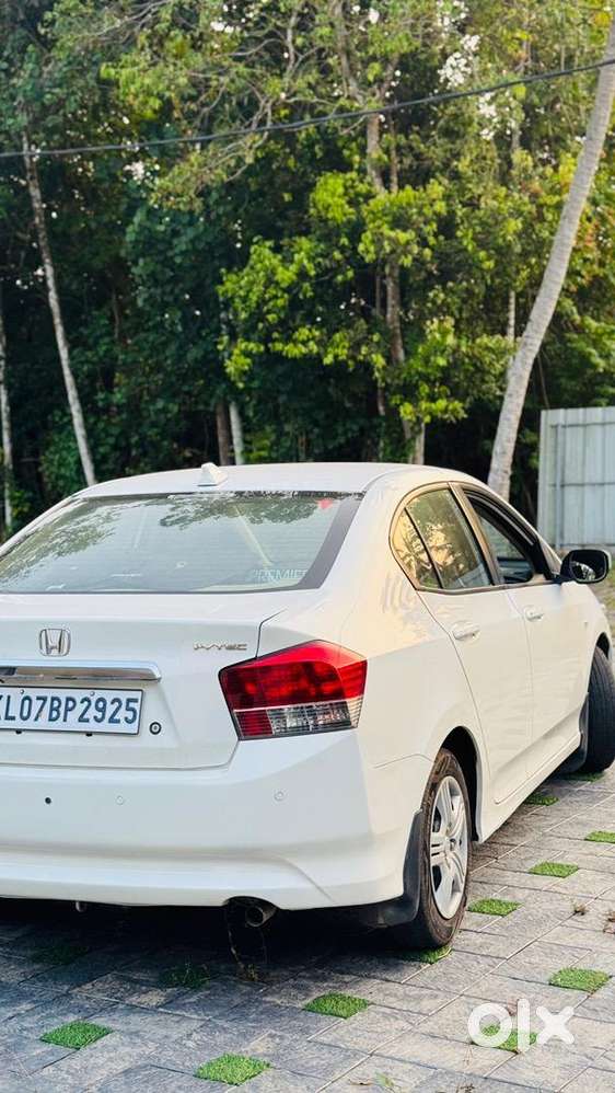 Well Maintained Doctor Used Honda City 2010