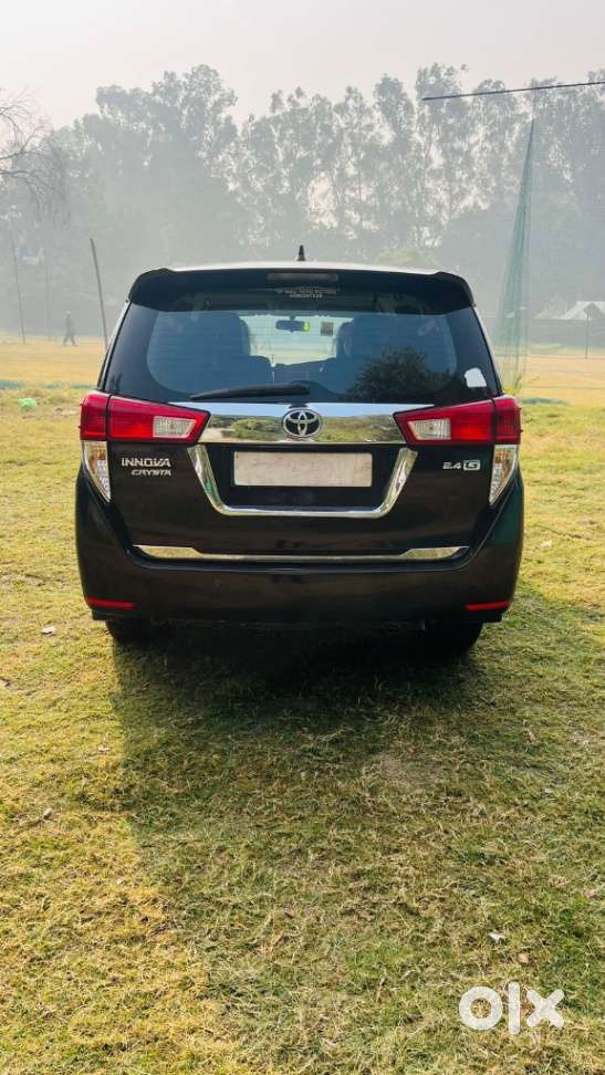 Toyota Innova Crysta 2.4 G Mt, 2017, Diesel