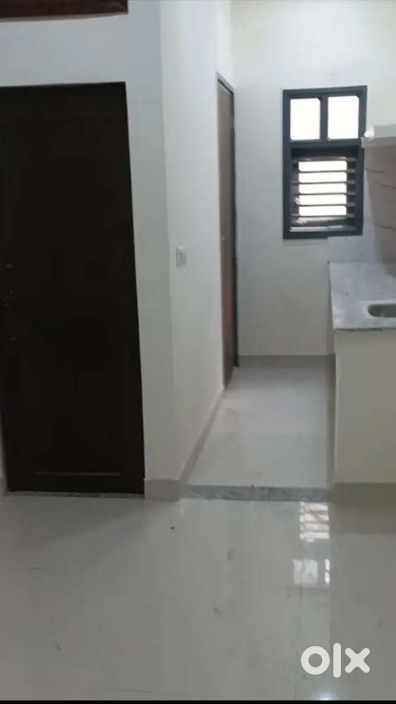 1 Room Set For Rent