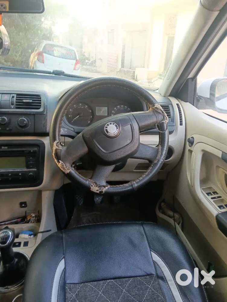 Skoda Fabia 2011 Petrol 83000 Km Driven
