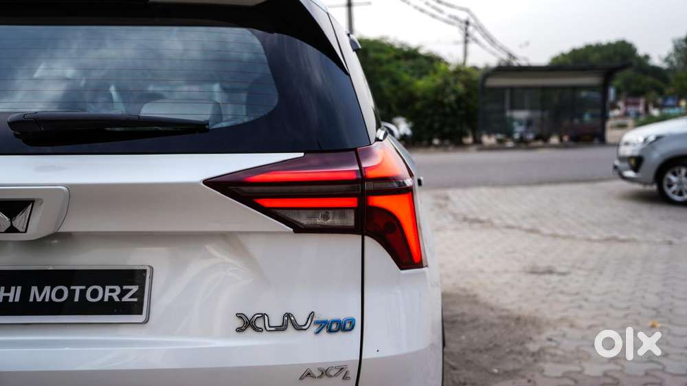 Mahindra Xuv700 2.0 Ax 7 Petrol At Str, 2022, Petrol