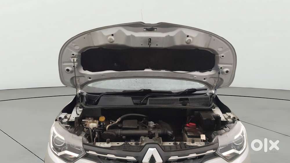 Renault Triber Rxz, 2022, Petrol