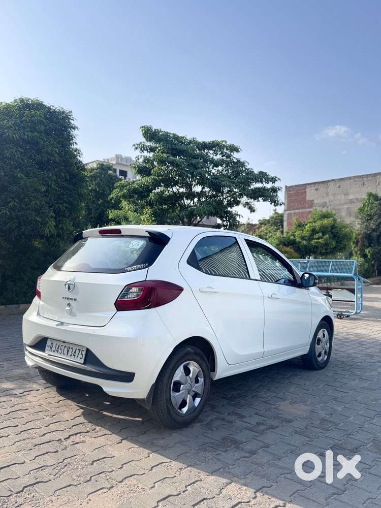 Tata Tiago 1.2 Revotron Xt (o), 2023, Petrol