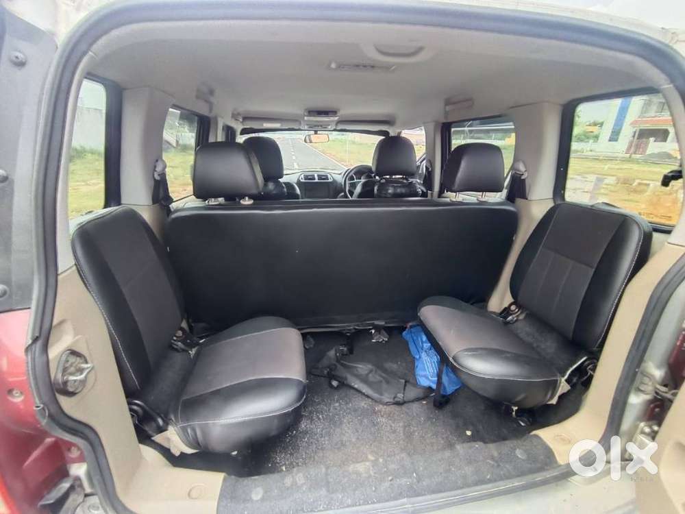 Mahindra Tuv 300 T8 Amt, 2016, Diesel