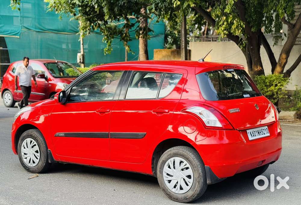 Maruti Suzuki Swift Vxi With Abs, 2017, Petrol