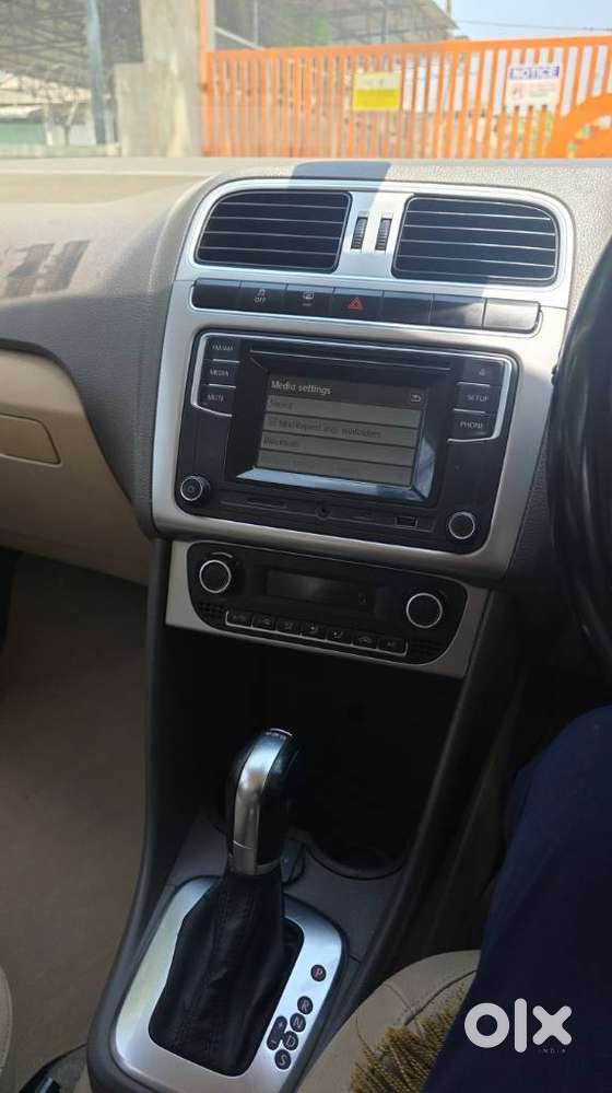 Volkswagen Vento 1.2l Tsi Highline Plus At Petrol, 2016, Petrol