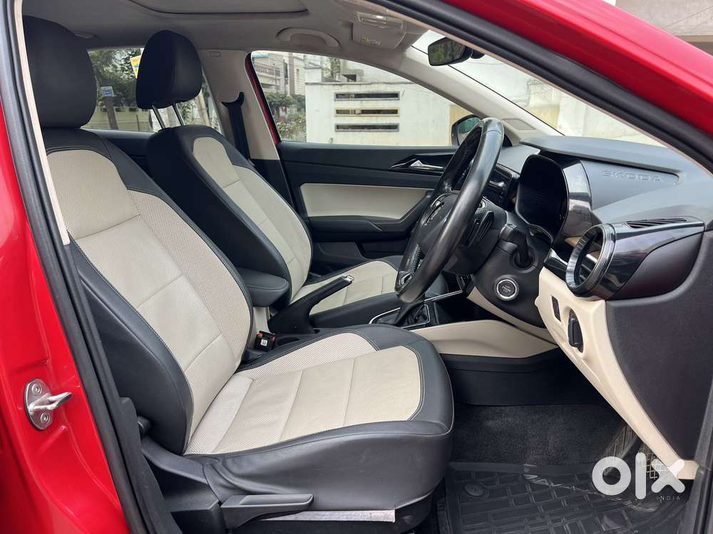 Skoda Slavia Style 1.0l Tsi At, 2022, Petrol