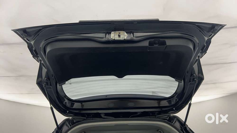 Maruti Suzuki Vitara Brezza 1.5 Zxi, 2024, Petrol