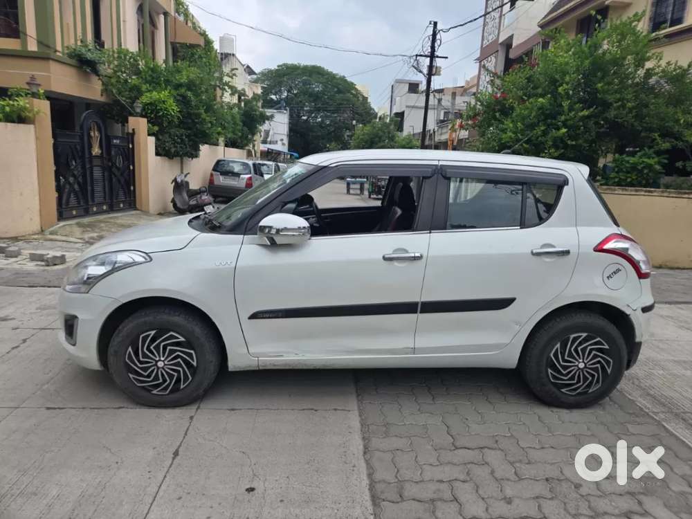 Maruti Suzuki Swift Vxi, 2017, Petrol