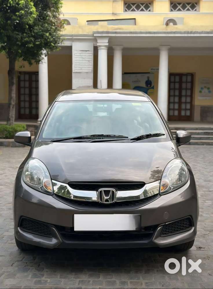 Honda Mobilio 1.5 V I-vtec, 2016, Cng & Hybrids