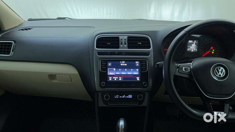 Volkswagen Vento 1.6 Highline, 2021, Petrol