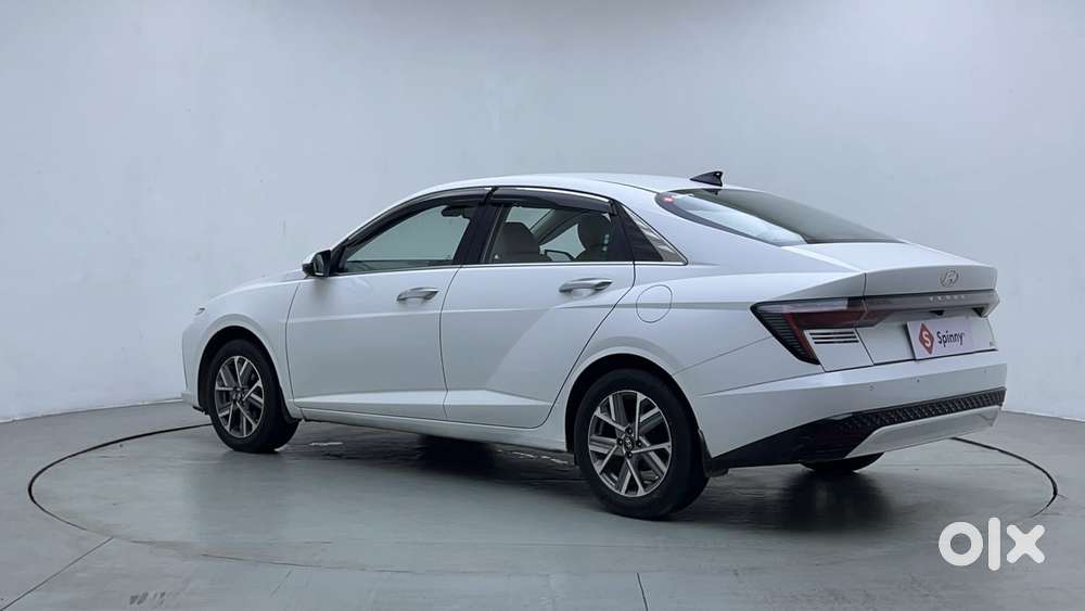 Hyundai Verna 1.5 Sx (o) Vtvt Ivt, 2023, Petrol