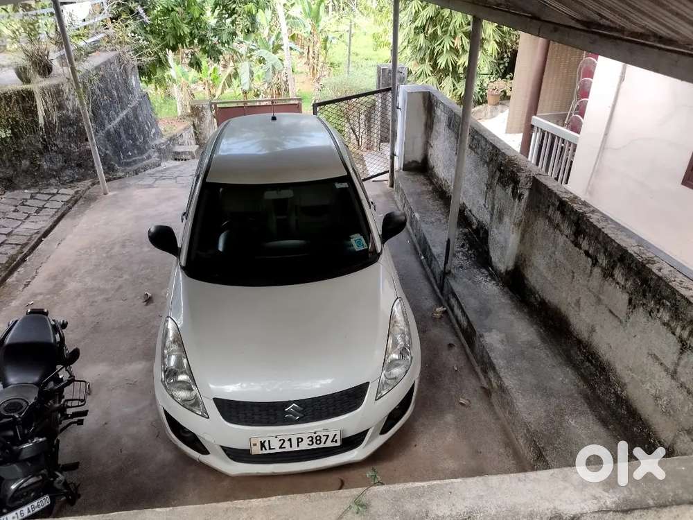 Maruti Suzuki Swift 2017 Petrol 60000 Km Driven