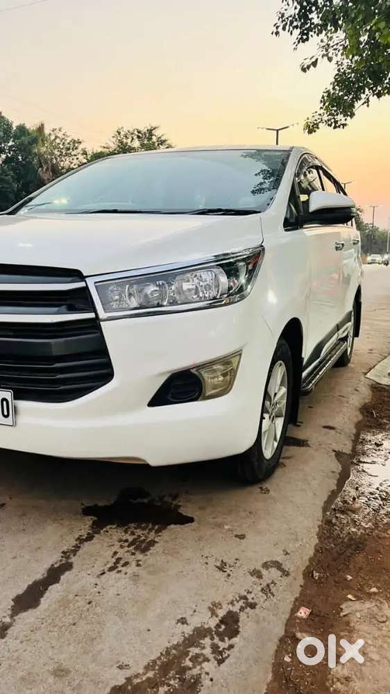 Toyota Innova Crysta Bs4 2.4 G