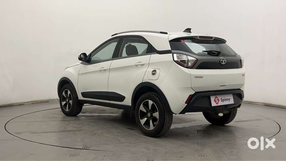 Tata Nexon Amt Xza Plus, 2018, Petrol