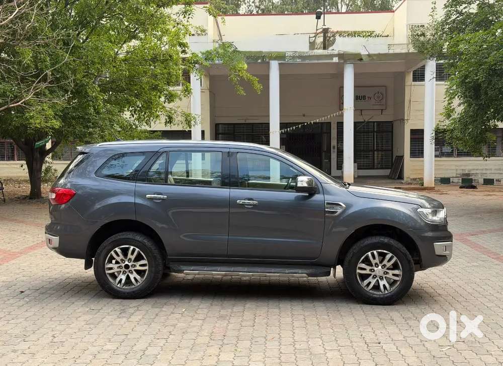 Ford Endeavour 2017 Diesel 120000 Km Driven
