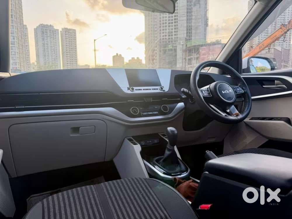 Kia Carens 1.5 Prestige 7 Str, 2023, Petrol