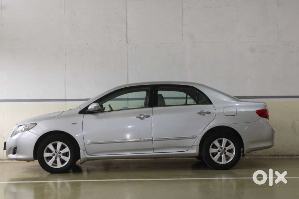 Toyota Corolla Altis G, 2011, Petrol