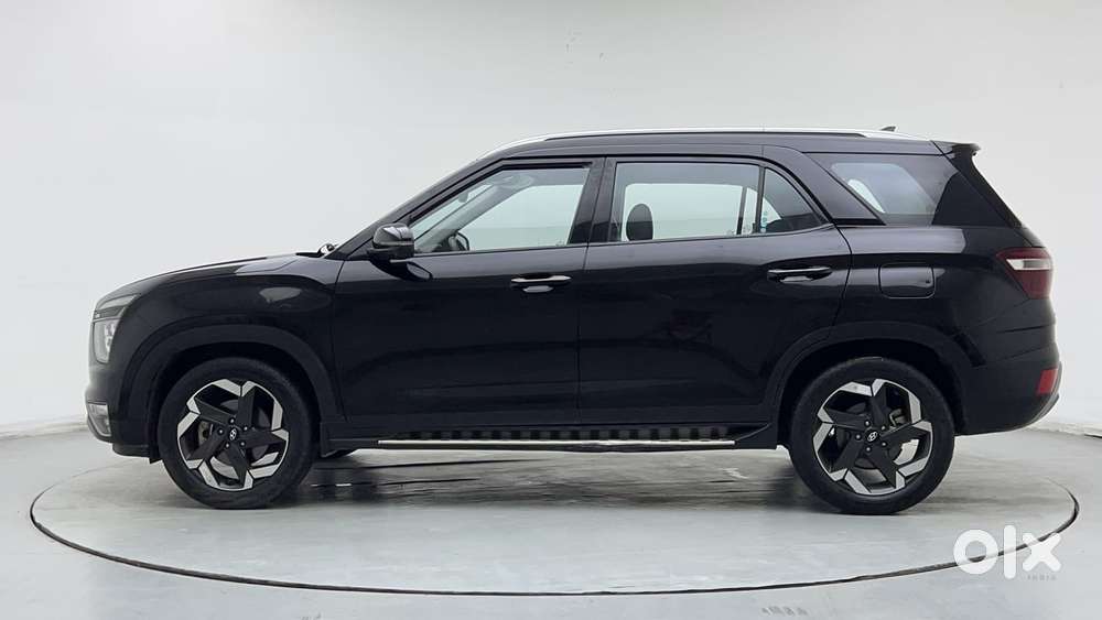 Hyundai Alcazar 1.5 Tdct Signature (o) 7s Petrol, 2023, Petrol