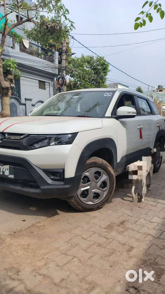 Maruti Suzuki Brezza Vxi At, 2024, Petrol