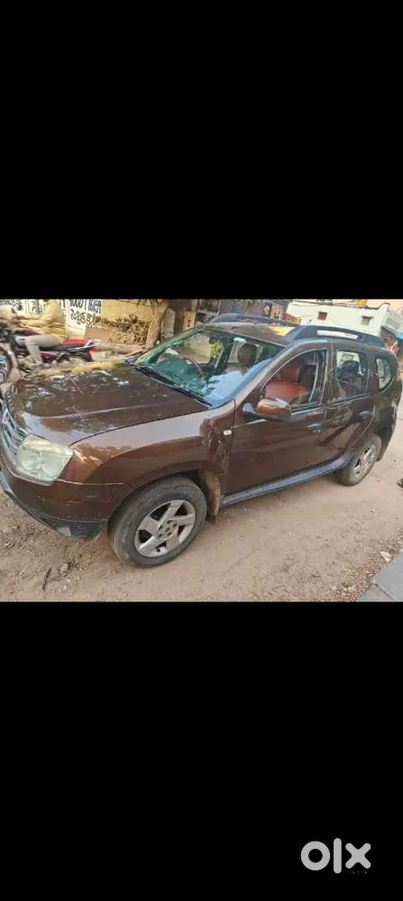 Renault Duster 2013 Diesel 145000 Km Driven No Insurance