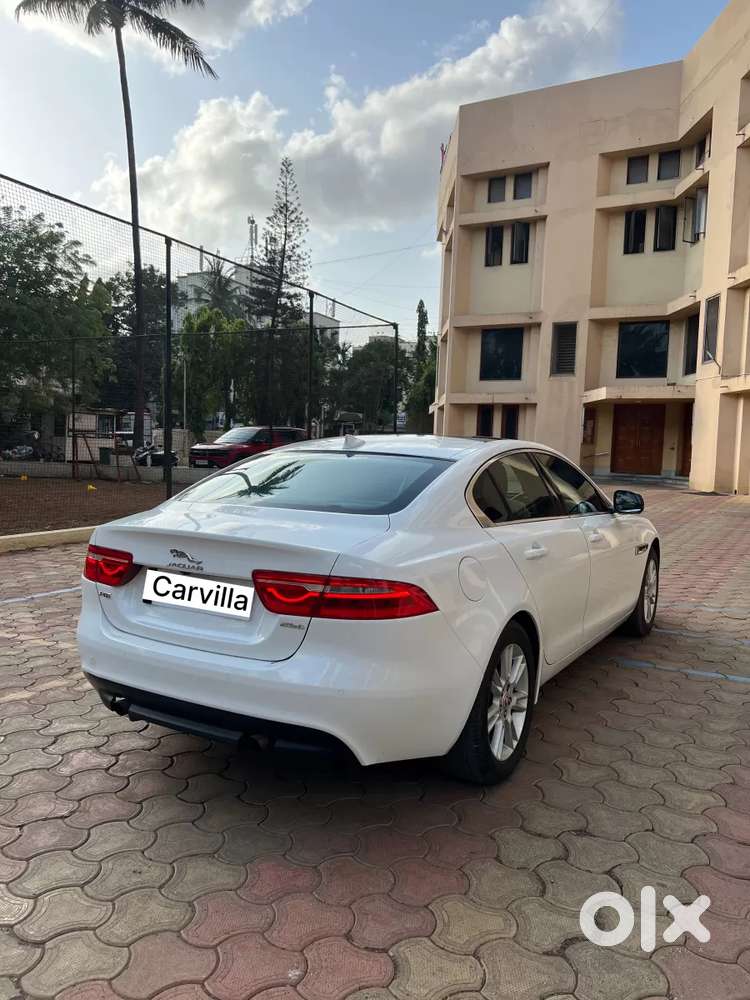 Jaguar Xe Portfolio, 2016, Petrol