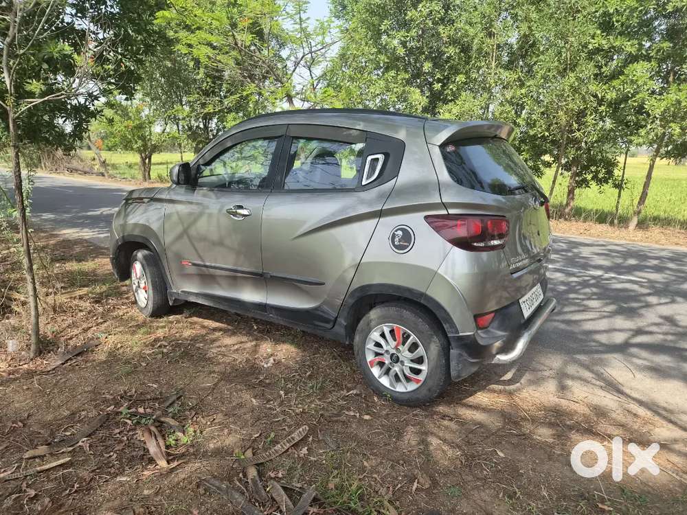 Mahindra Kuv 100 2017 6seater Car