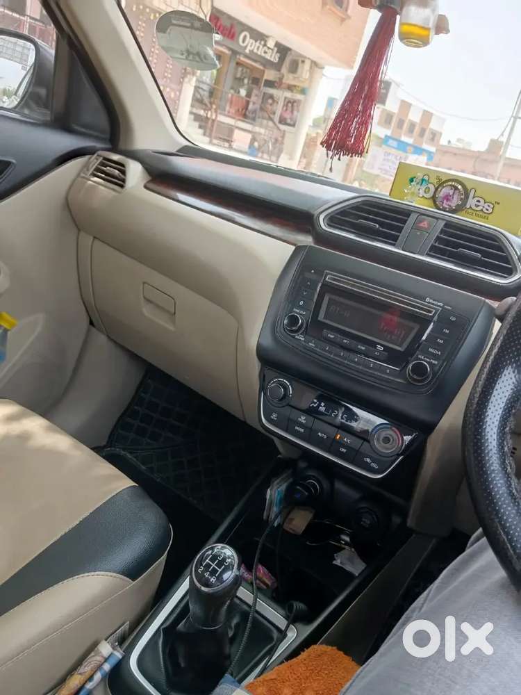 Maruti Suzuki Dzire 2018 Petrol 125000 Km Driven