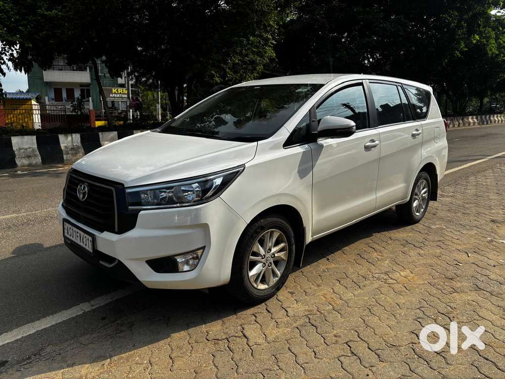 Toyota Innova Crysta [2020-ongoing] 2.4 Gx 8 Str, 2024, Diesel