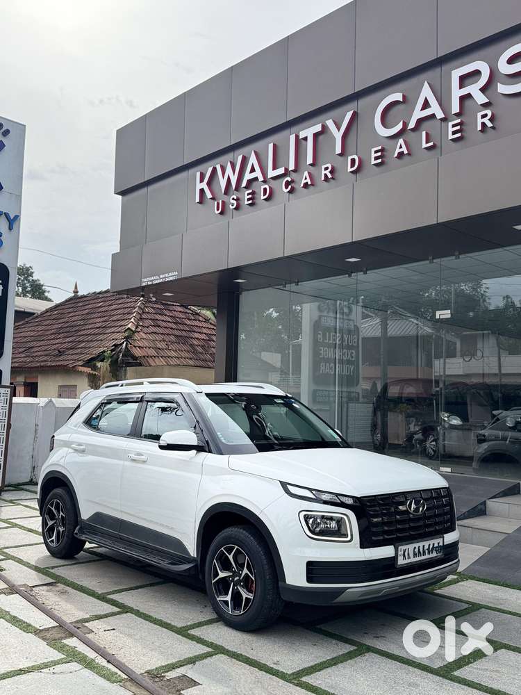 Hyundai Venue Sx 1.2 Mt Knight Edition, 2023, Petrol