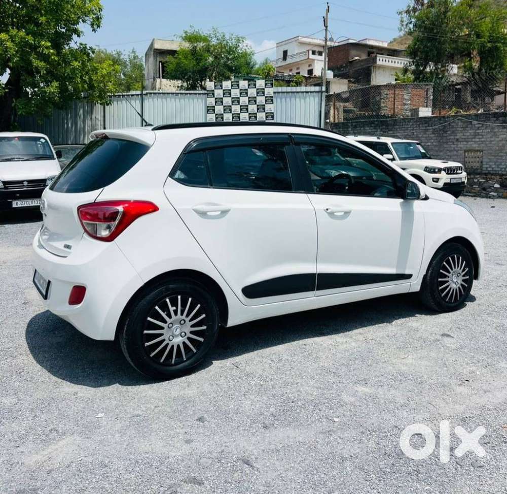 Hyundai Grand I10 2013-2016 Sportz, 2016, Petrol