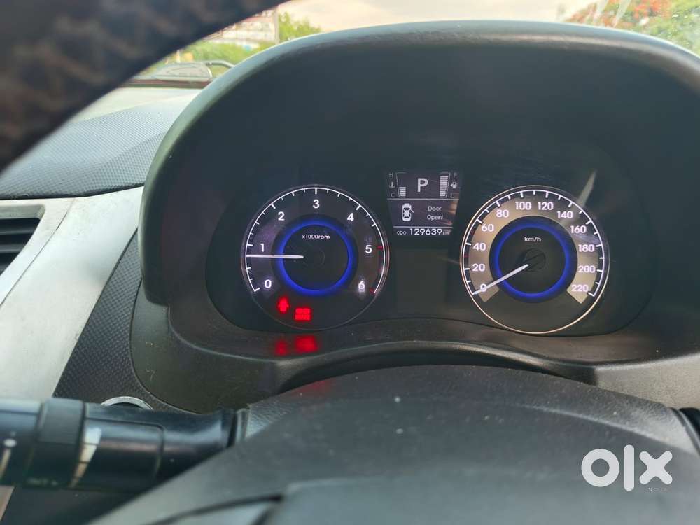 Hyundai Fluidic Verna 2014