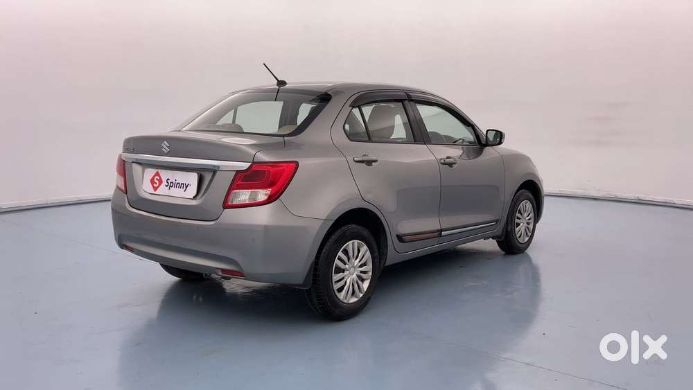 Maruti Suzuki Dzire 1.2 Vxi, 2022, Petrol