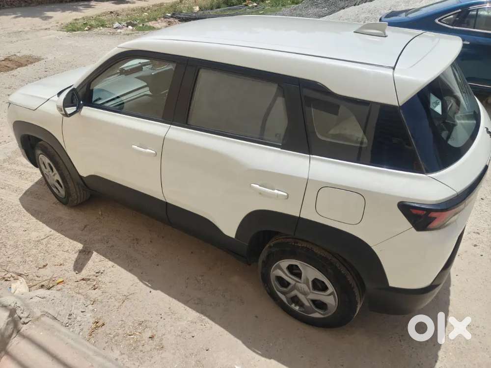 Maruti Suzuki Brezza 2023 Cng & Hybrids 52000 Km Driven
