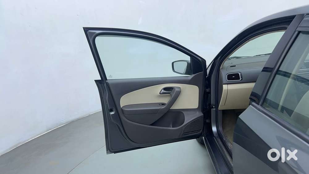 Volkswagen Vento Petrol Highline, 2013, Petrol